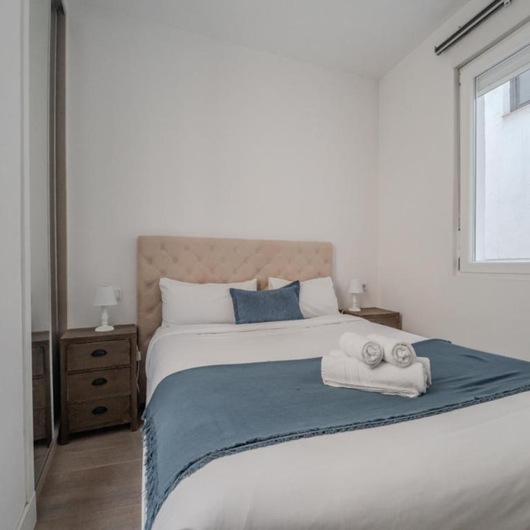 Bright and Cozy 2BD 2BT GranVia - Apartment - 13