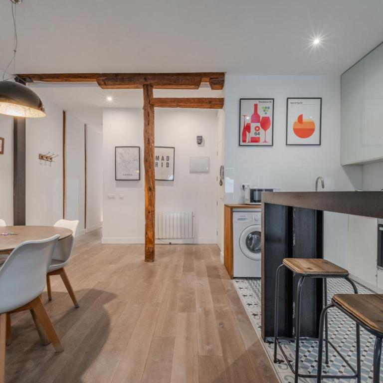 Bright and Cozy 2BD 2BT GranVia - Apartment - 10