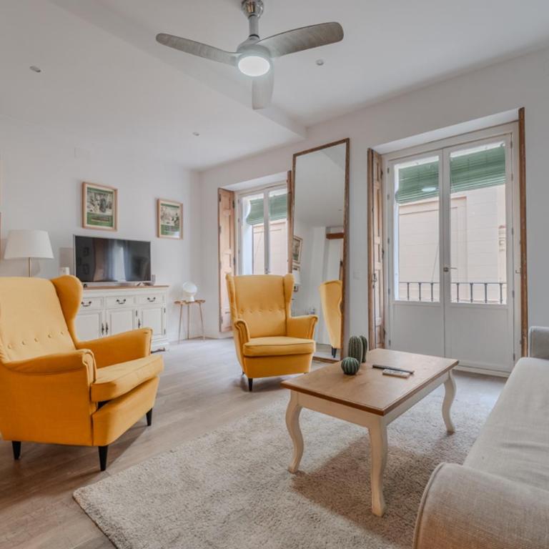 Bright and Cozy 2BD 2BT GranVia - Apartment - 8