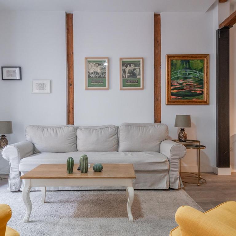Bright and Cozy 2BD 2BT GranVia - Apartment - 3