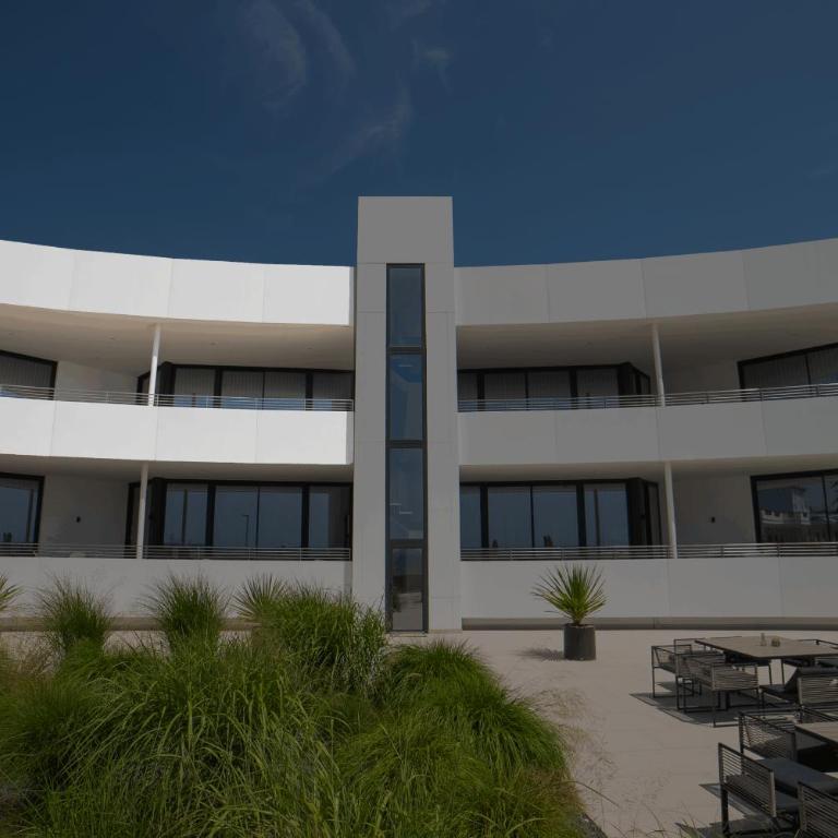 Janmarsol - Three-Bedroom Premium Apartment with Balcony - 10