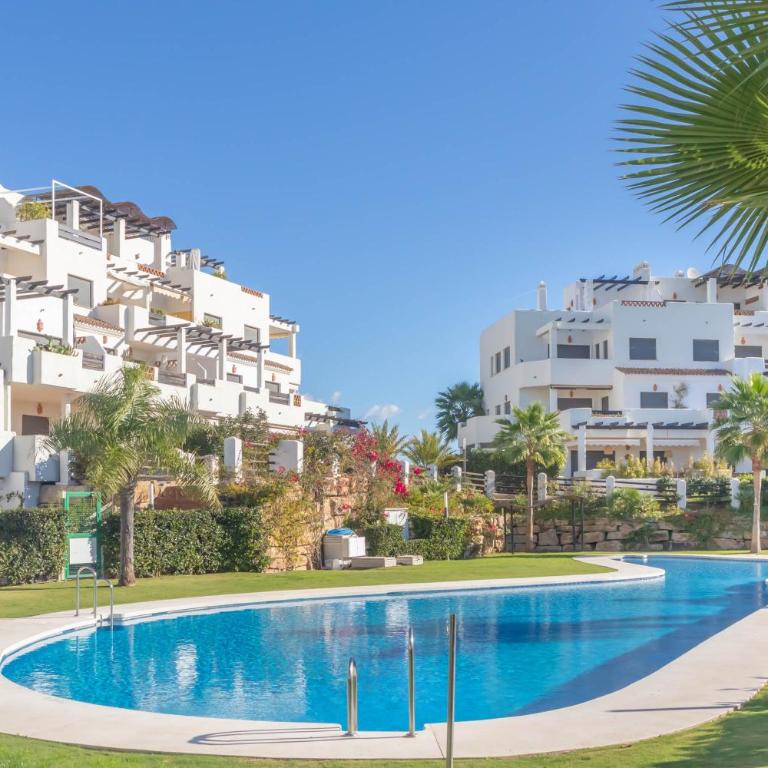 Door To The Sun Estepona - Happy Rentals - Apartamento Deluxe - 2