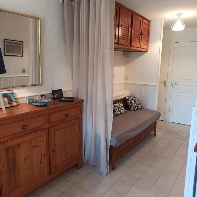 Très beau T2 Cavalière avec terrasse proche mer - Appartement 2 Chambres - 9