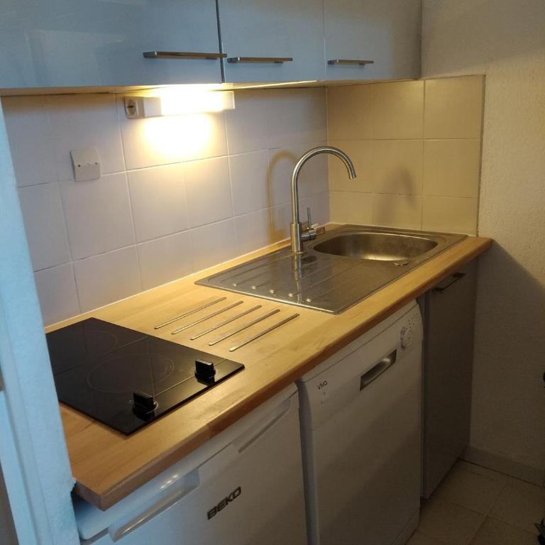 Très beau T2 Cavalière avec terrasse proche mer - Appartement 2 Chambres - 10