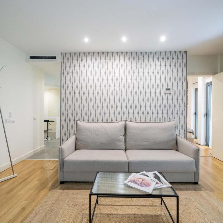 Housing Gran Via by SharingCo - One-Bedroom Apartment - 6