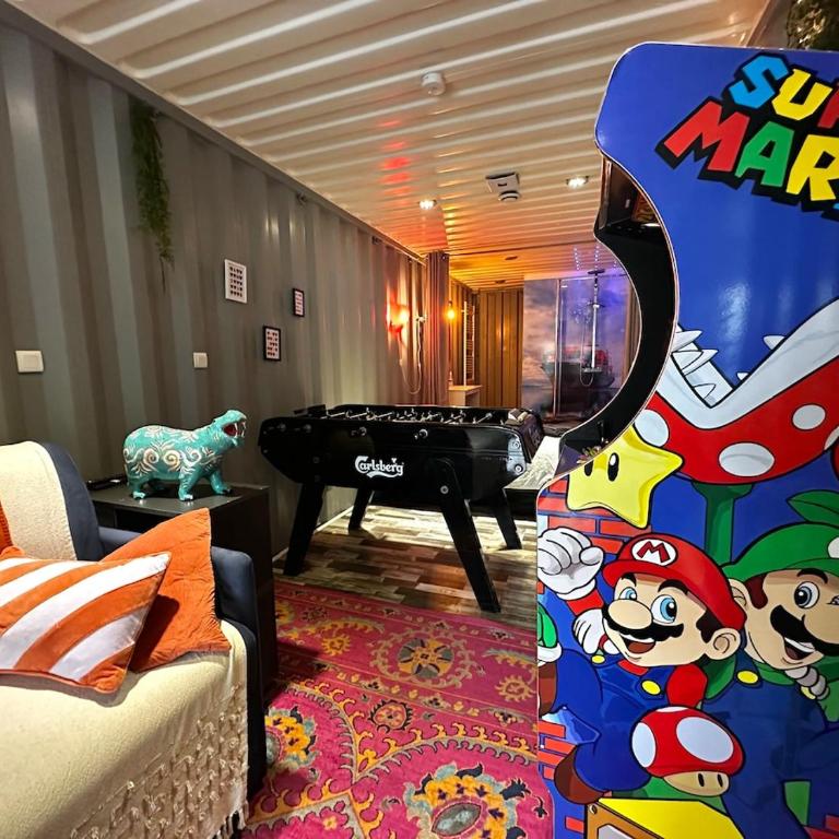 Séjour insolite dans un Container aménagé à Berck avec Borne d'arcade et Babyfoot - Familienstudio - 16