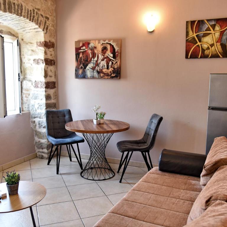 Apartments PEGAZ - One-Bedroom Apartment with Balcony and Mountain View - 12