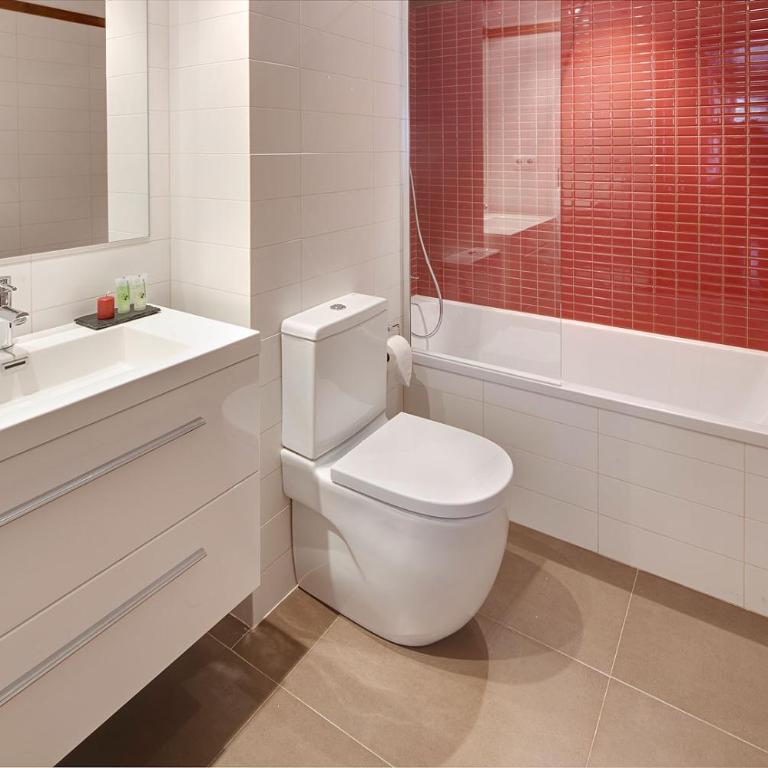 Cap 1500 Dos by FeelFree Rentals - Three-Bedroom Apartment - 11