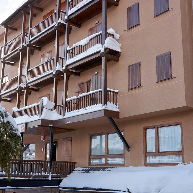 Cap 1500 Dos by FeelFree Rentals - Three-Bedroom Apartment - 14