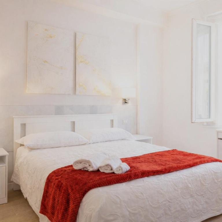 Romano Apartments -Filip & Maril - Cozy apartments near the METRO - One-Bedroom Apartment - 1