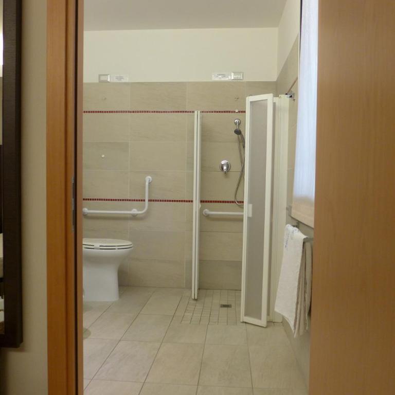 Hotel Capitol - Bianchi Hotels - Camera Doppia con Letti Singoli con Accesso Disabili - 6