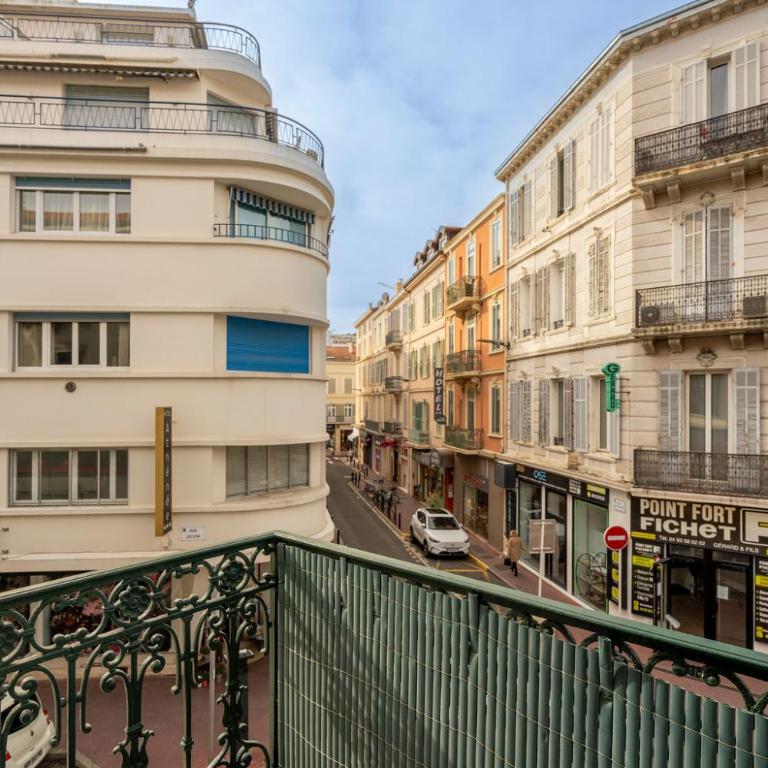Le 10 JEAN DAUMAS, ensemble d'apparts centraux - Apartment mit 1 Schlafzimmer und Balkon - 4