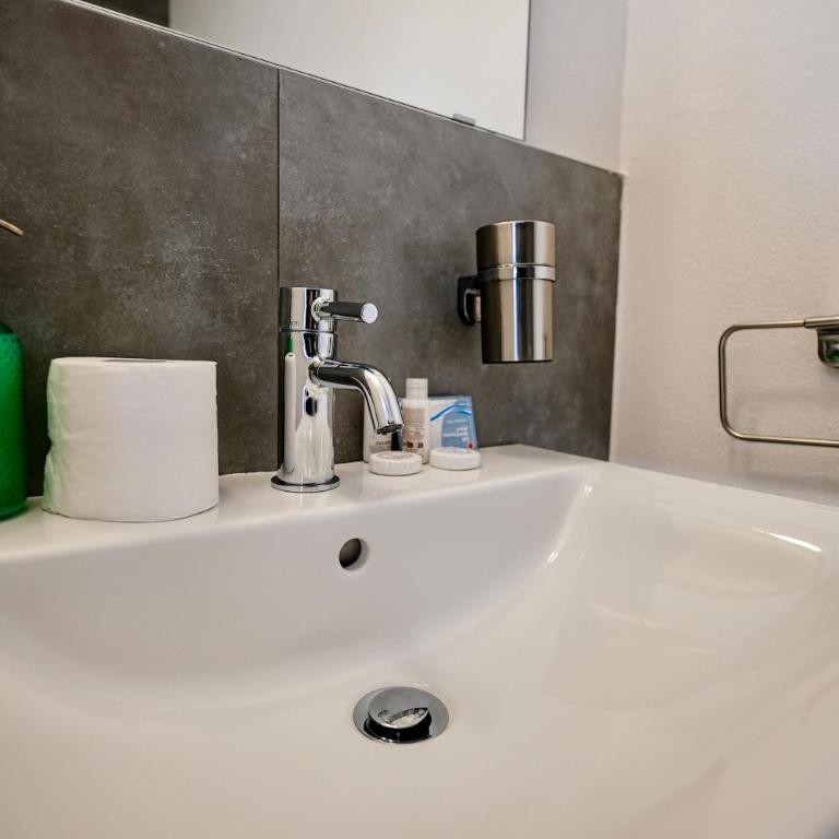 Welc-ōM Loft Padova Free Parking - Appartamento con 1 Camera da Letto - 14
