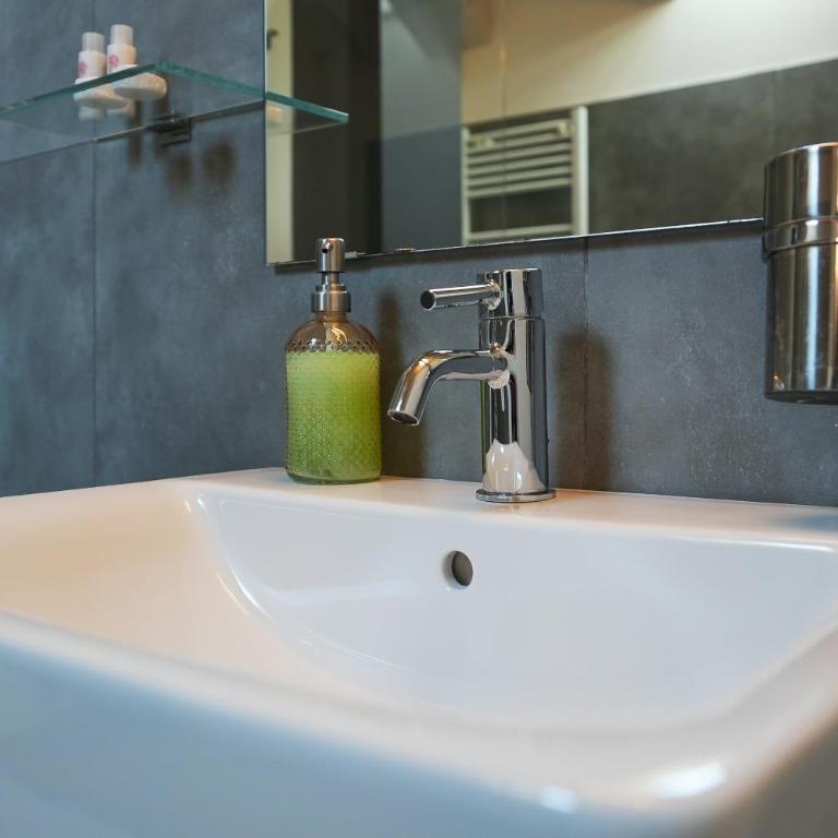 Welc-ōM Loft Padova Free Parking - Appartamento con 1 Camera da Letto - 26