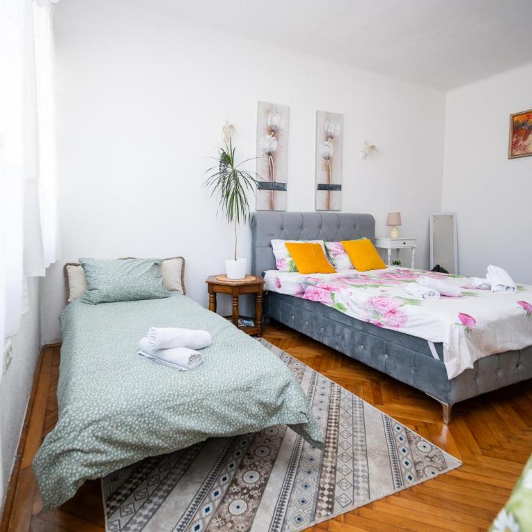 Central City Studio Apartment - One-Bedroom Apartment - 11