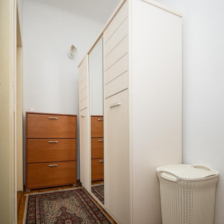 Central City Studio Apartment - One-Bedroom Apartment - 17