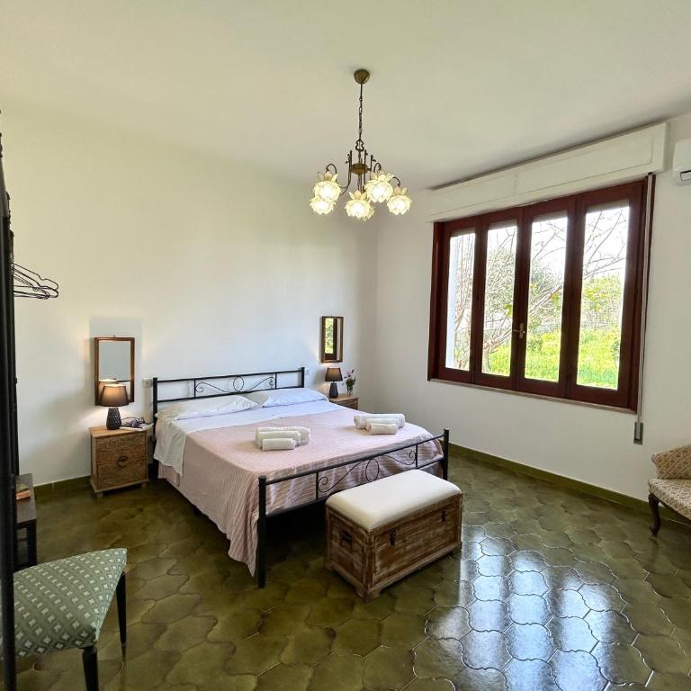 "Villa Cala Bianca" near the sea, parking e wifi - Villa - 41