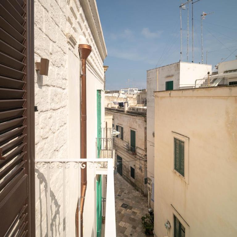 Le Contrade Vico Alba - Camera Matrimoniale con Balcone - 28
