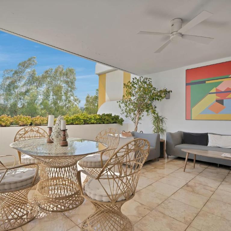 Lujoso y moderno piso con piscina cerca del campo de golf en Guadalmina Alta Marbella - Quetzal 54 - Two-Bedroom Apartment - 2