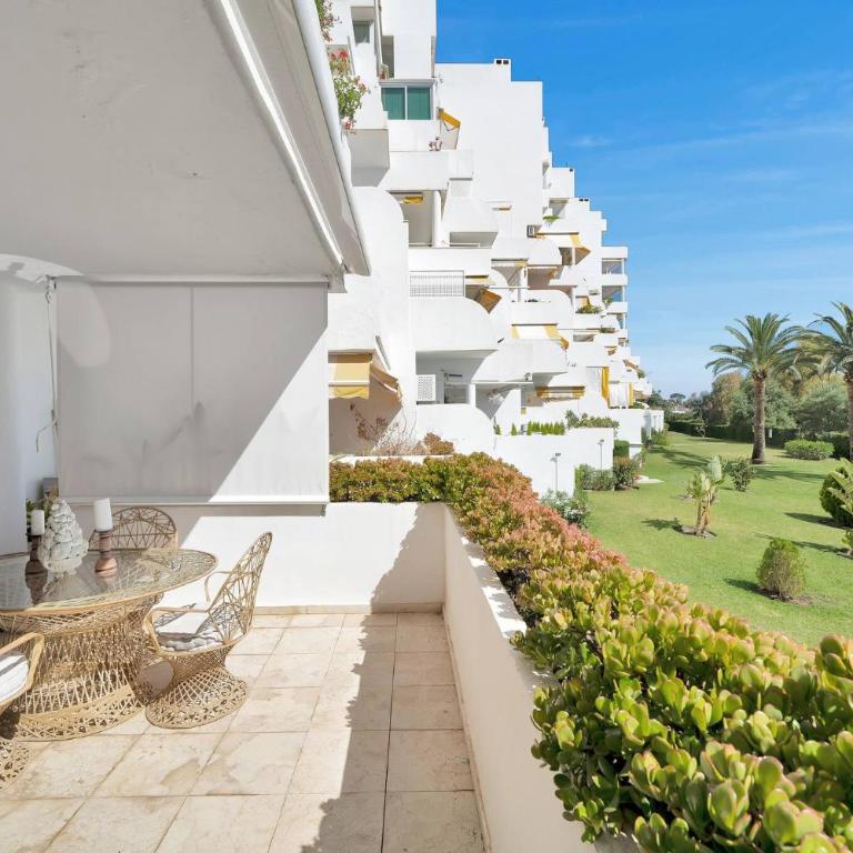 Lujoso y moderno piso con piscina cerca del campo de golf en Guadalmina Alta Marbella - Quetzal 54 - Two-Bedroom Apartment - 46
