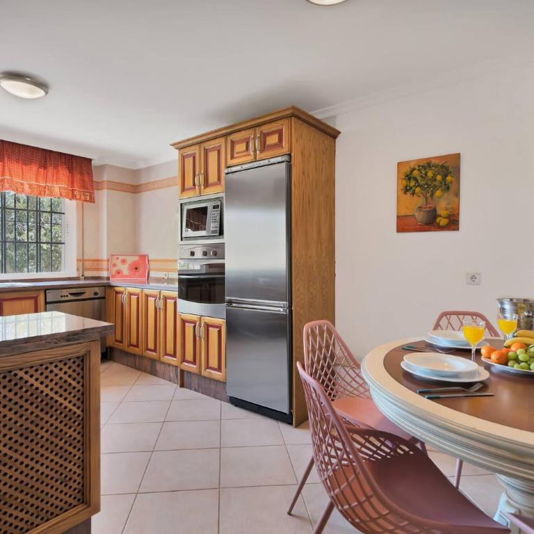 Apartamento en el centro De San Pedro con parking - DEL VALLE 72 1 - Apartamento de 3 dormitorios con vistas a las montañas - 37