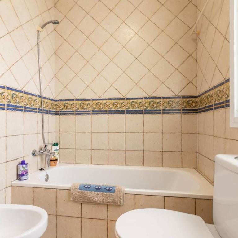 Villa estilo mediterránea con Piscina, Jardín, Bbq y Jacuzzi - VILLA BEL AIR REAL - Villa de 1 dormitorio - 23