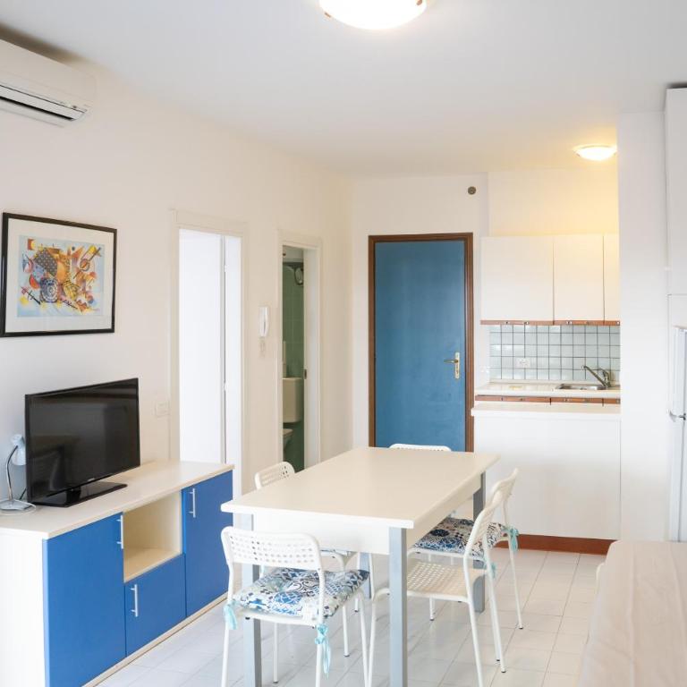 Appartamento Fronte Mare con Piscina Lignano Sabbiadoro MV5 - One-Bedroom Apartment - 1