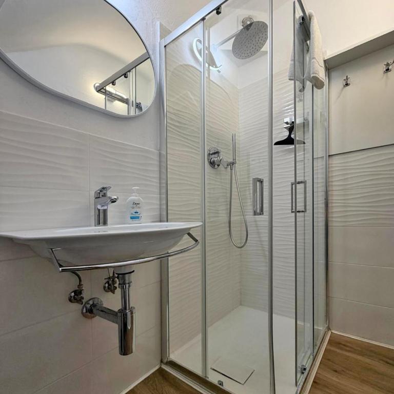 Central Apartment Monterosso - One-Bedroom Apartment - 4