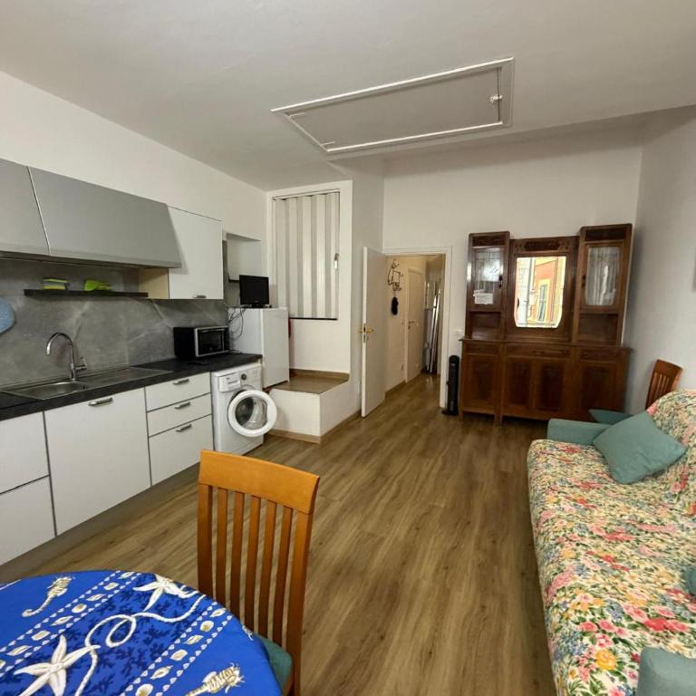 Central Apartment Monterosso - One-Bedroom Apartment - 8