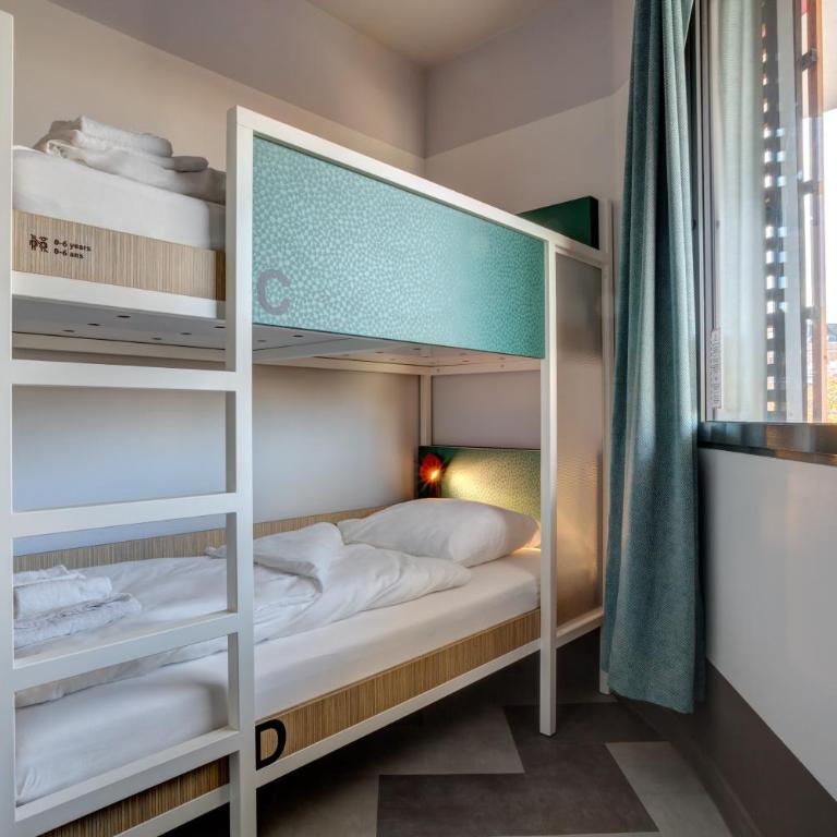MEININGER Hotel Paris Porte de Vincennes - Cama en habitación compartida mixta de 4 camas - 5
