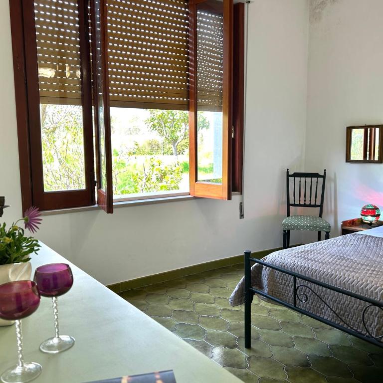 "Villa Cala Bianca" near the sea, parking e wifi - Villa - 53