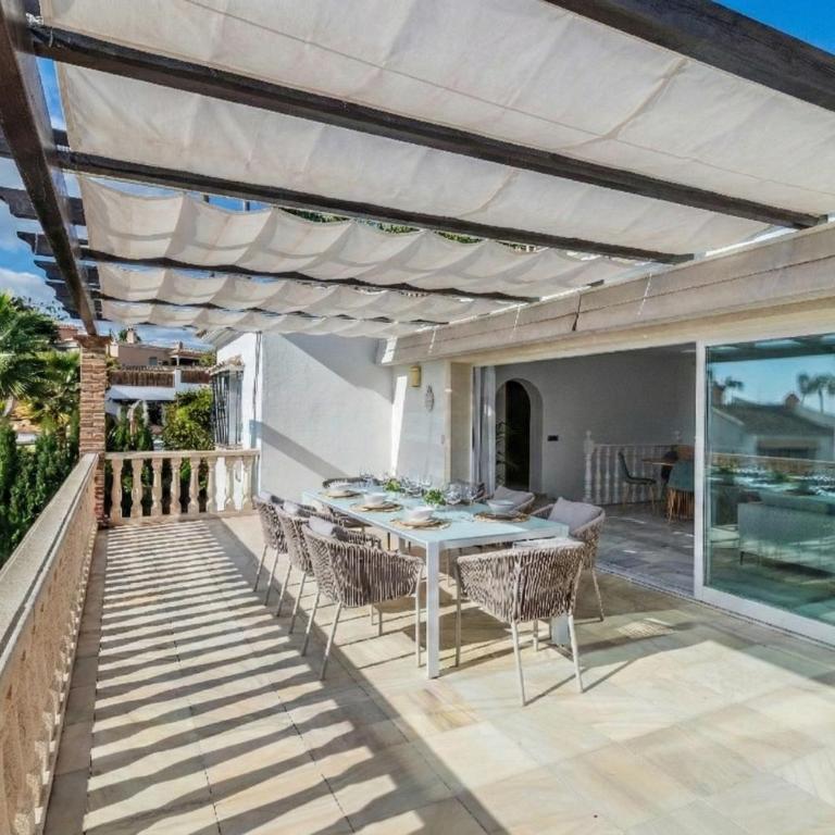 Andalusian Sun Villa with Private Pool & BBQ - EaW Homes - Villa - 72