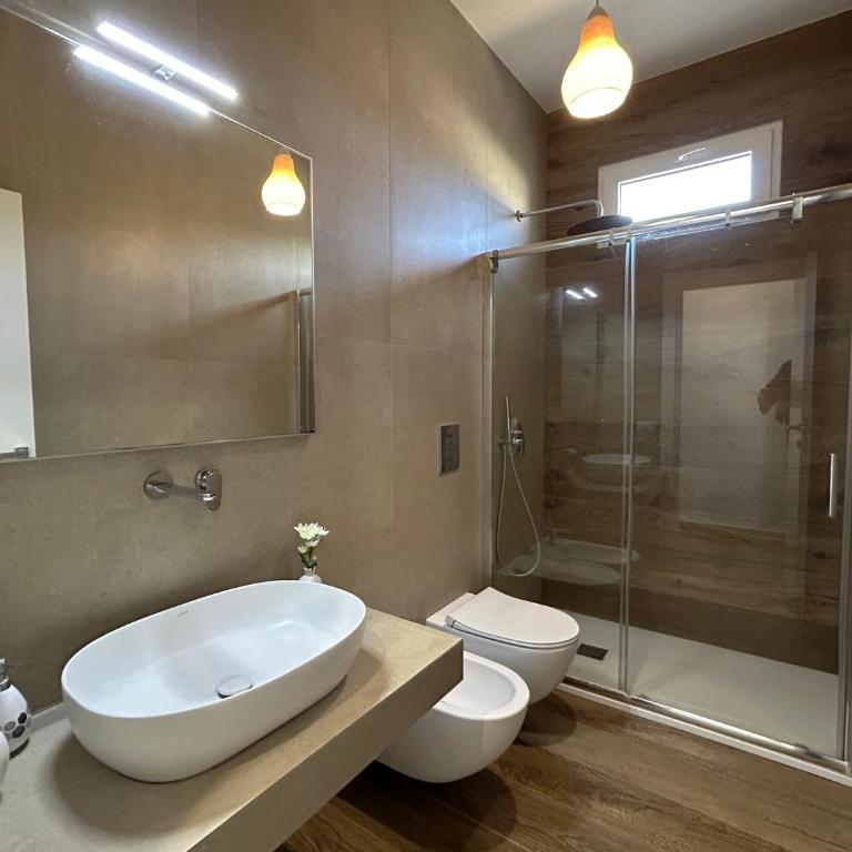 "Villa Cala Bianca" near the sea, parking e wifi - Villa - 70