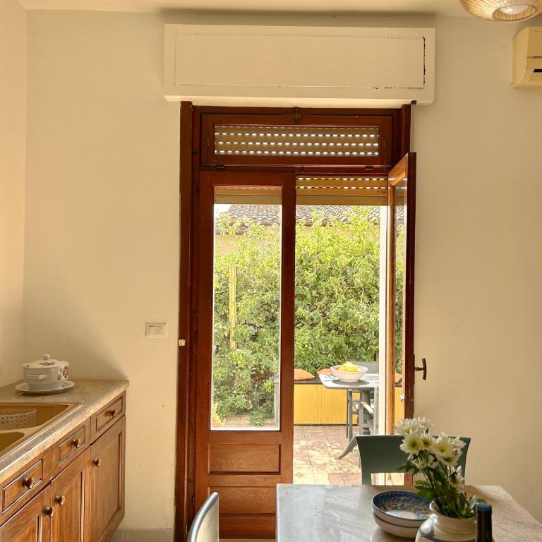 "Villa Cala Bianca" near the sea, parking e wifi - Villa - 30