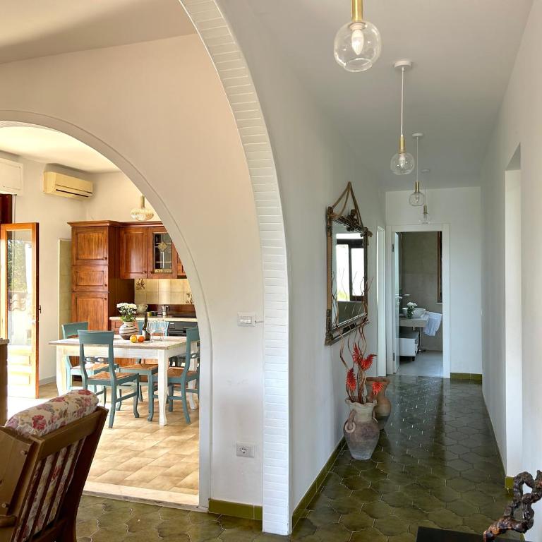 "Villa Cala Bianca" near the sea, parking e wifi - Villa - 22