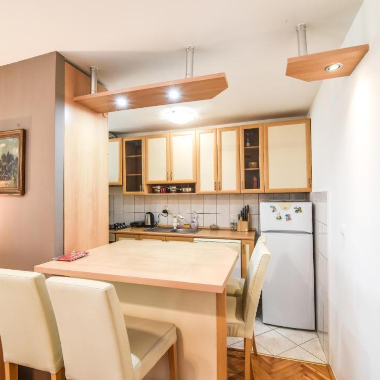 Višnjik Pines - Apartman sa 2 Spavaće Sobe - 9