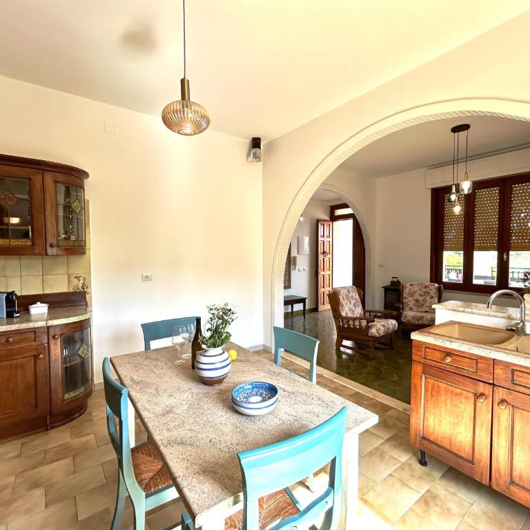 "Villa Cala Bianca" near the sea, parking e wifi - Villa - 34