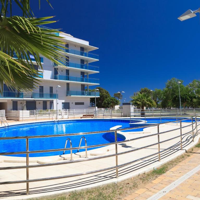 UHC Mar Augusta Family Complex - Three-Bedroom Apartment - 24