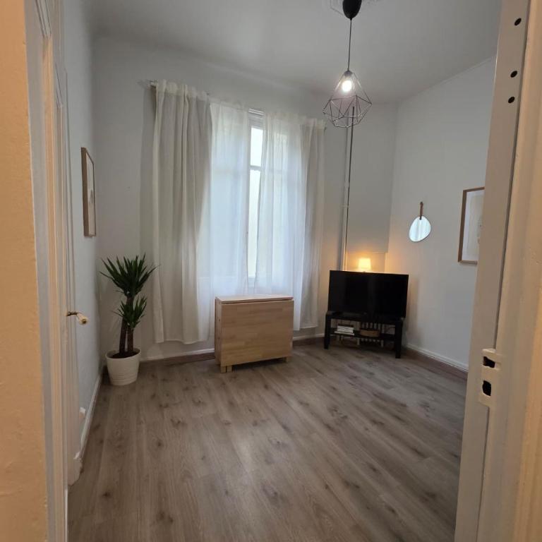Appartement Refait à Neuf - Gare 200 m - Appartement 1 Chambre - 9