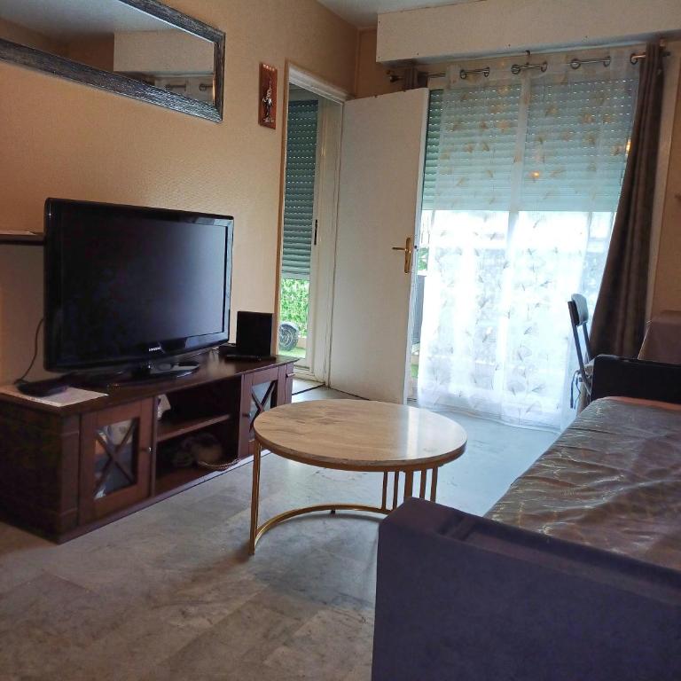 Elegant F1 proche tramway et plage - Appartement 1 Chambre - 5