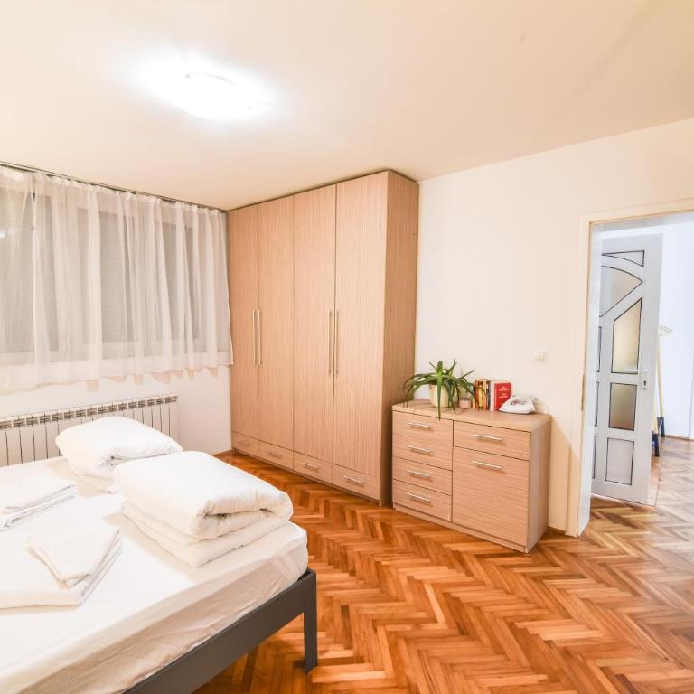 Višnjik Pines - Apartman sa 2 Spavaće Sobe - 8