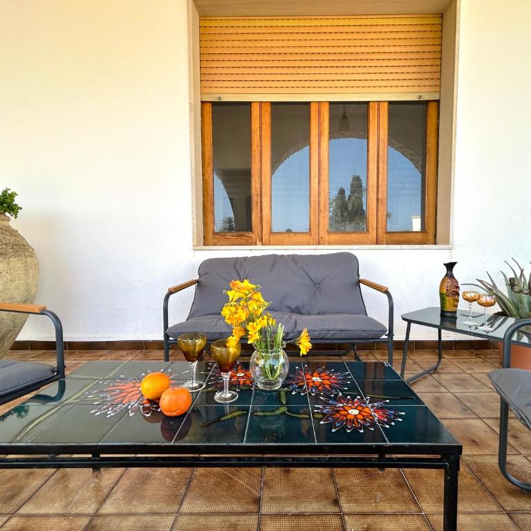 "Villa Cala Bianca" near the sea, parking e wifi - Villa - 17
