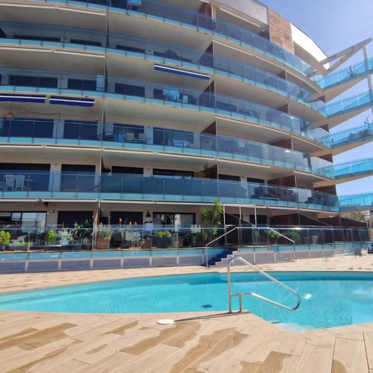 Trebol apartamento climatizado y piscina - Two-Bedroom Apartment - 1
