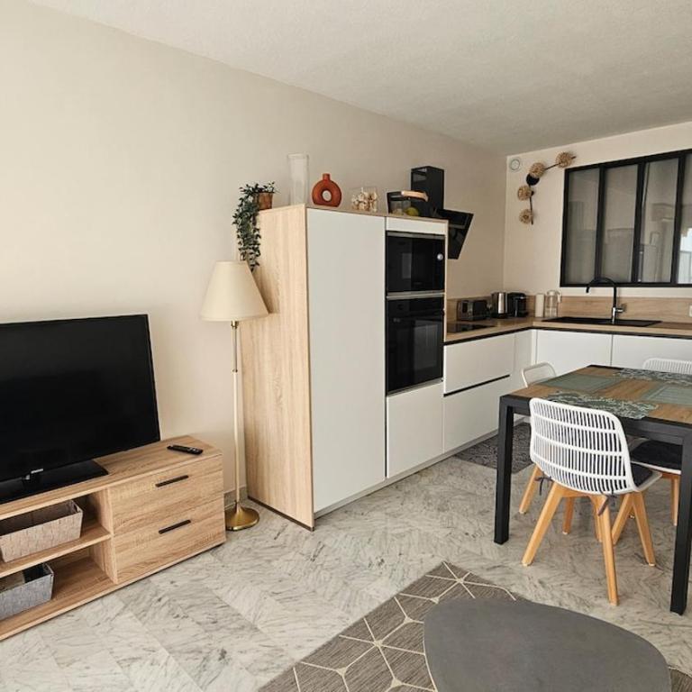 Le Syracuse - T2 - balcon vue mer - piscine - Parking - Apartment mit 1 Schlafzimmer - 10