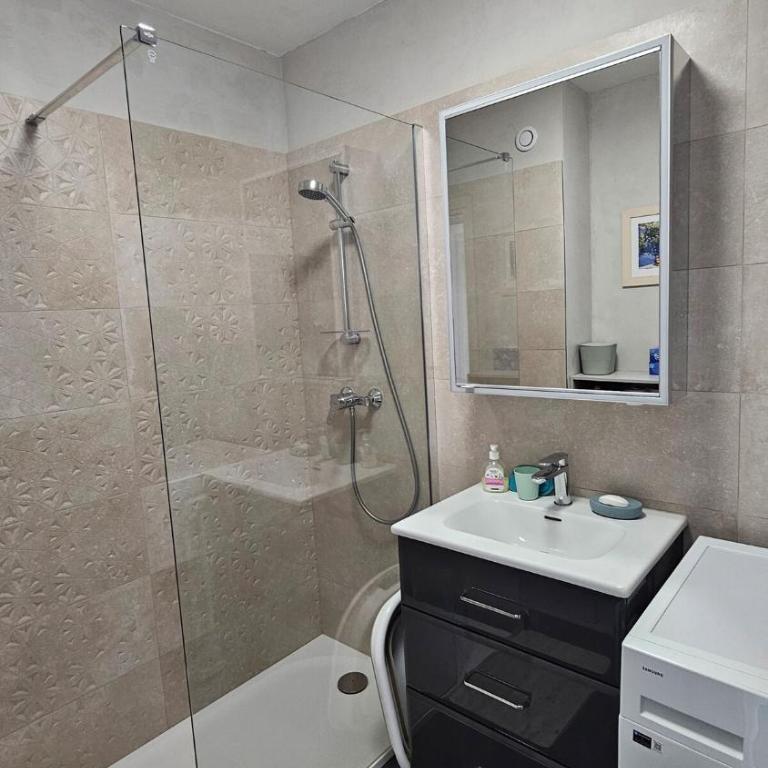 Le Syracuse - T2 - balcon vue mer - piscine - Parking - Apartment mit 1 Schlafzimmer - 12