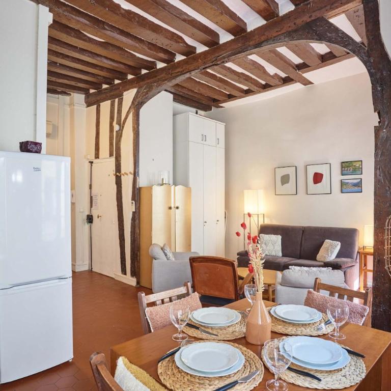 Charming Apartment with AC- Heart of Le Marais - One-Bedroom Apartment - 5