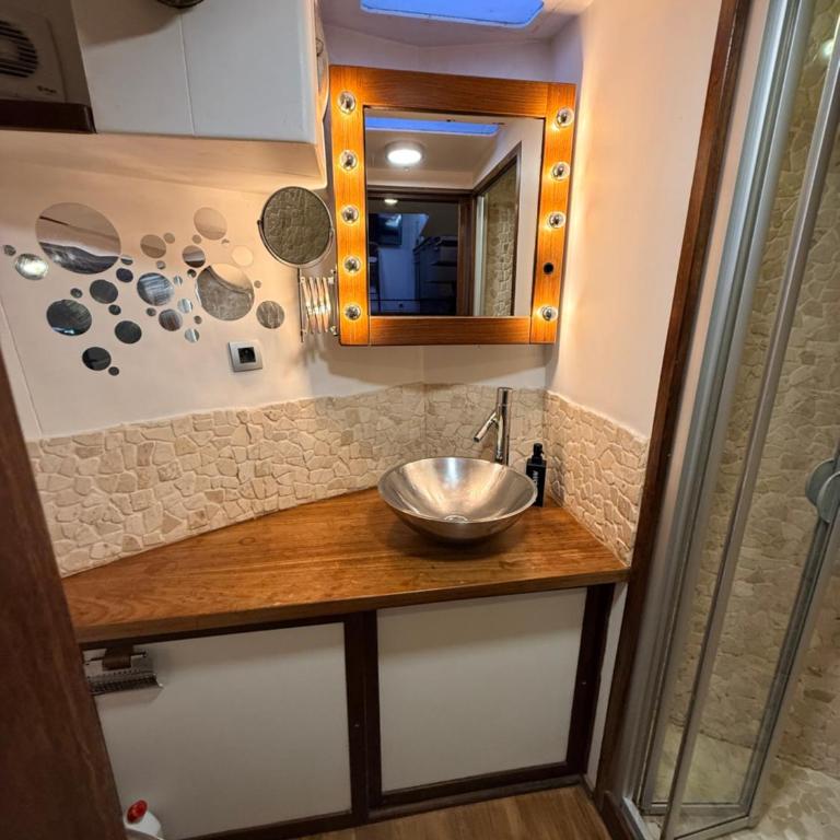 Cabine sur péniche à Bagatelle - Appartement 1 Chambre - 15