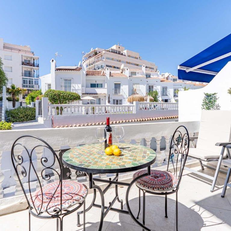 Casa Lavanda - Holiday Home with Sea Views, Private Terrace & Pool - Three-Bedroom Townhouse - 1
