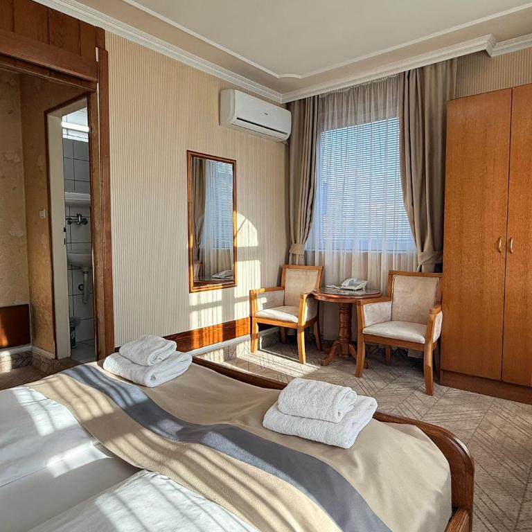 Garni Hotel Lav - Suite - 1