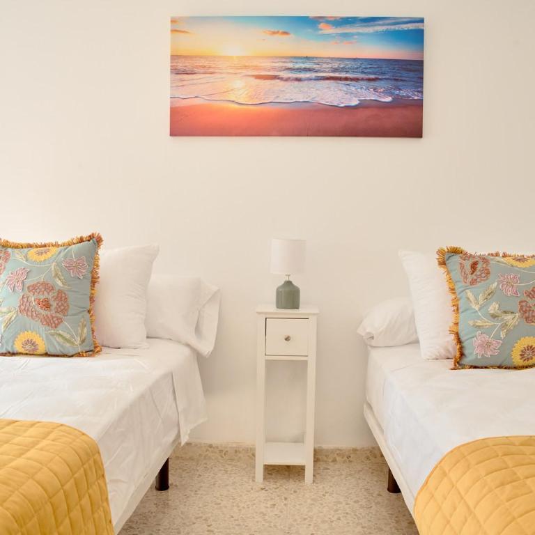 Tucuman 3 - Sunny 3-Bedroom Apartment in Nerja Center near Beach - Three-Bedroom Apartment - 24